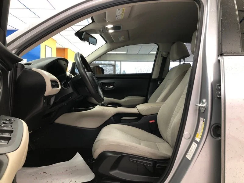 Used 2024  Honda LX image 17