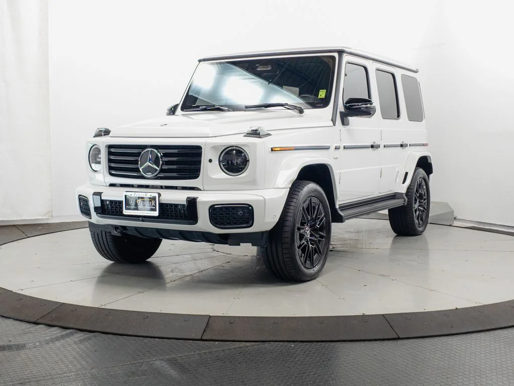 Certified Used 2025 Moonlight White Metallic Mercedes-Benz G 580 image 3