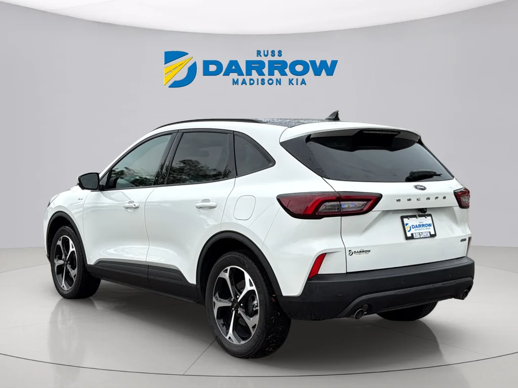 Used 2025 White Metallic Ford ST-Line Select image 3