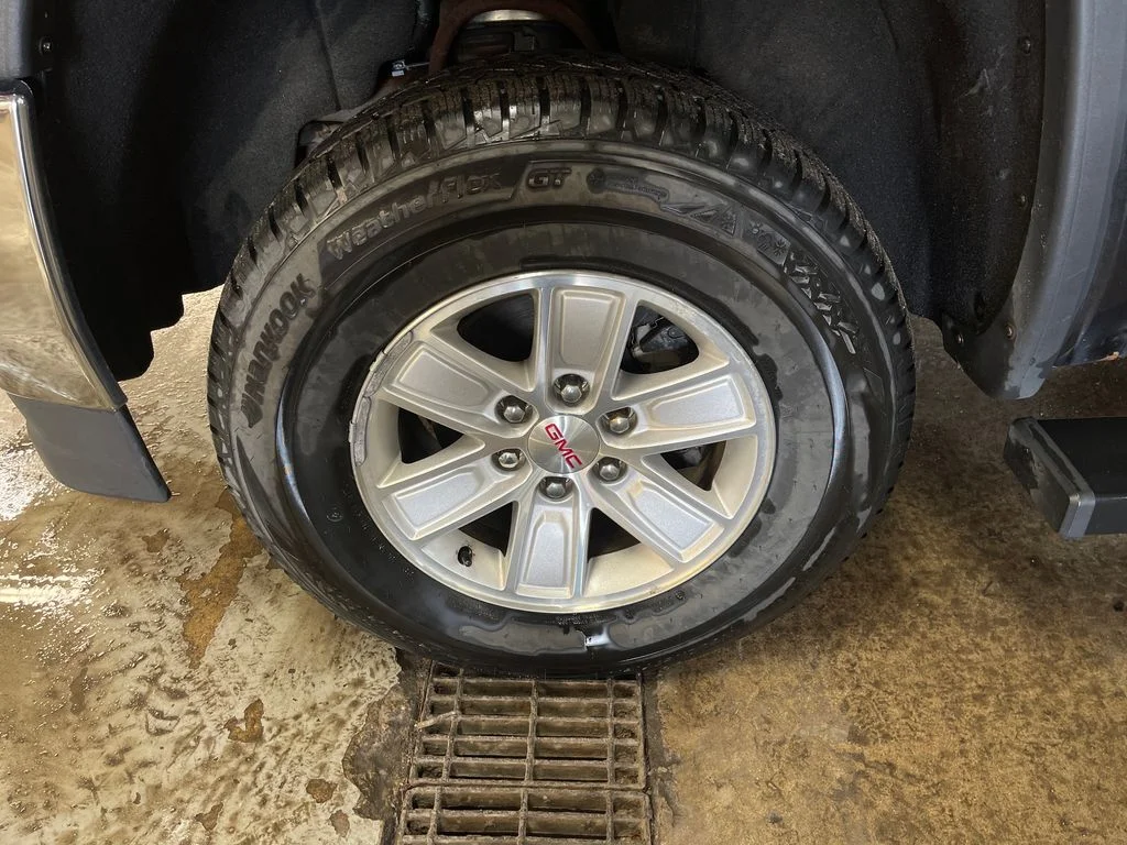 Used 2016 Silver GMC SLE image 11