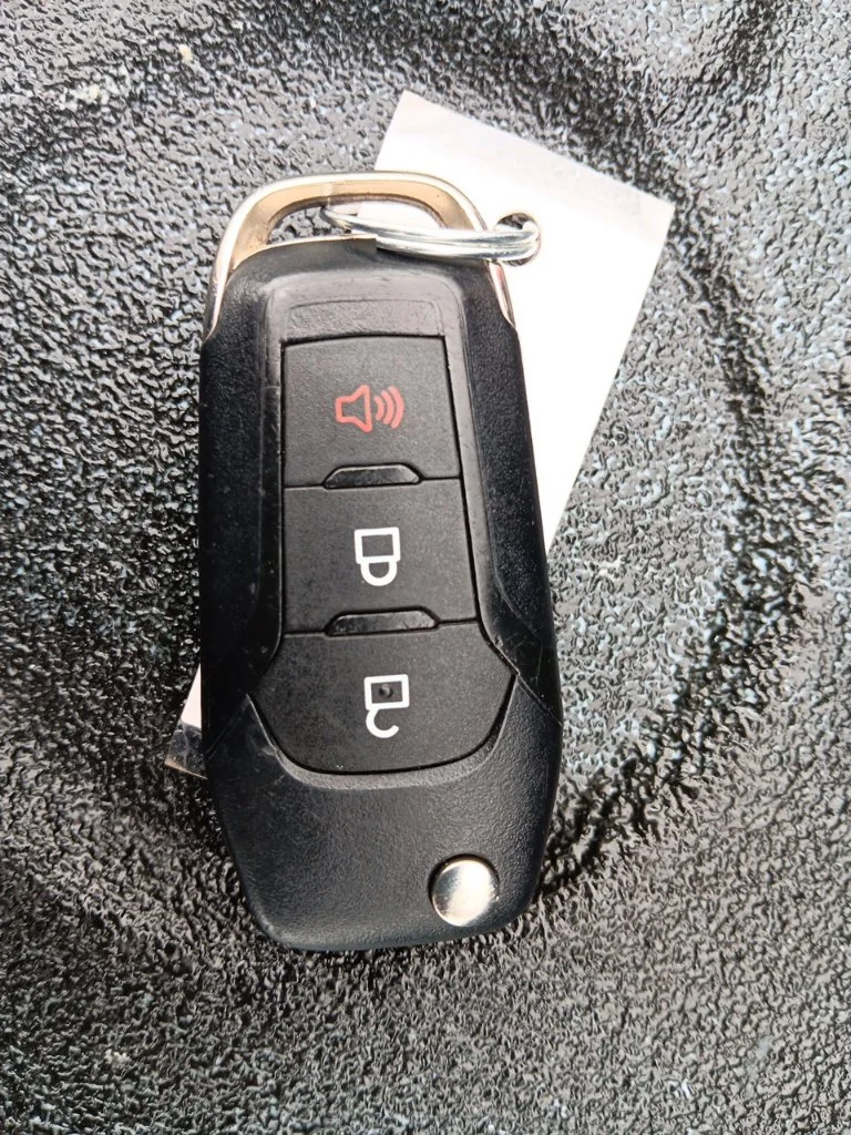 Used 2020 Stone Gray Metallic Ford XLT image 34