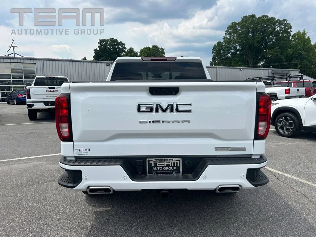 New 2026 Summit White GMC Elevation image 28
