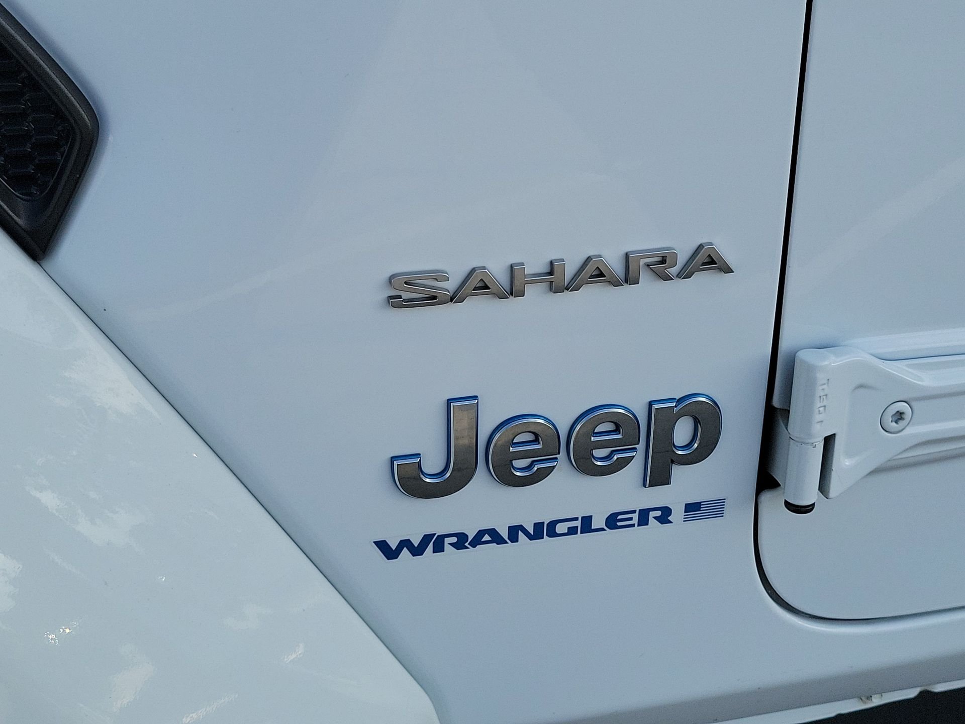 Certified Used 2024 White Jeep Sahara 4xe image 8