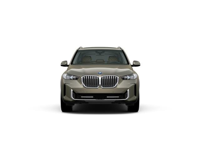 New 2026 Manhattan Green Metallic BMW xDrive50e image 2