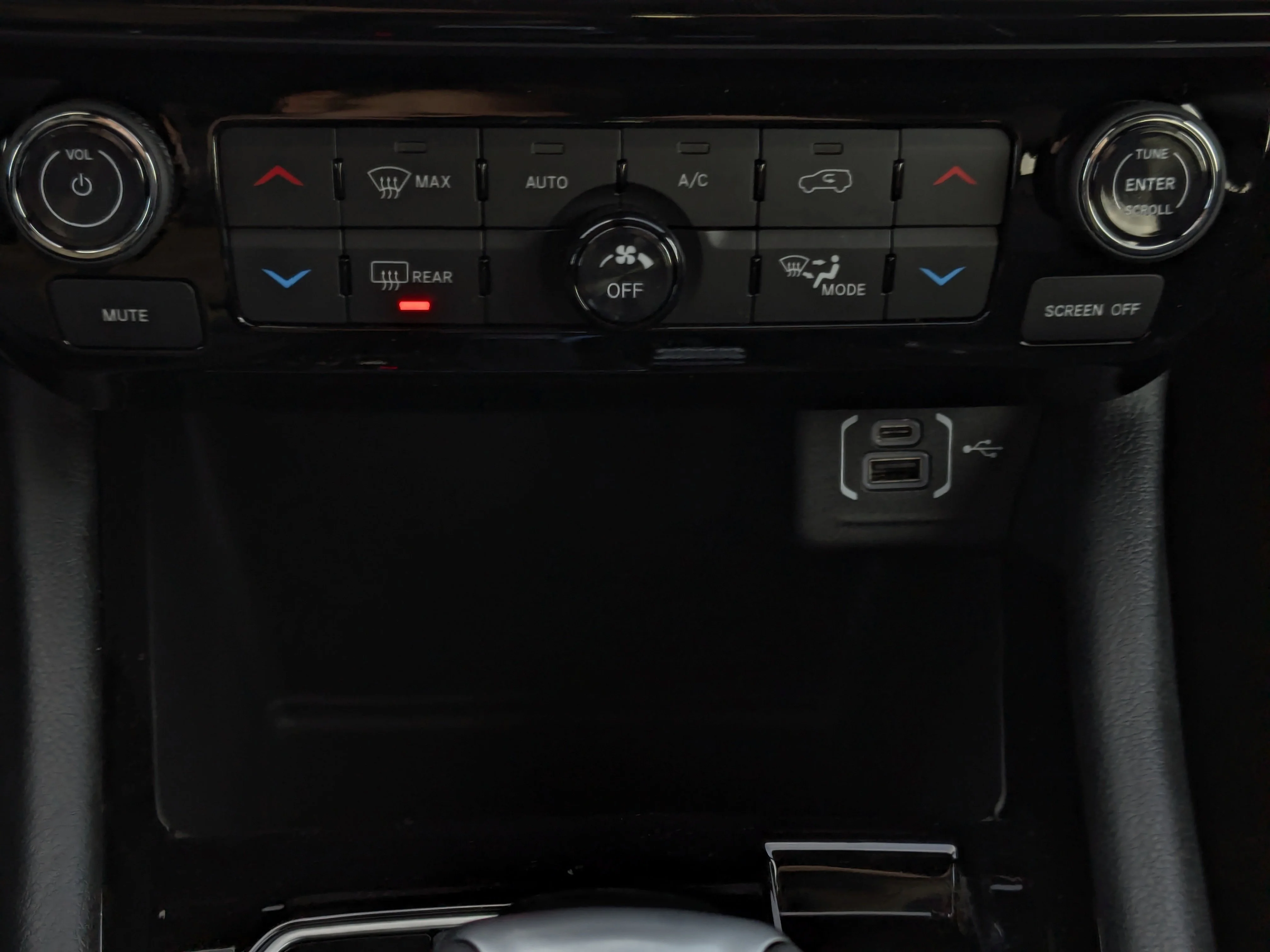 New 2026 Silver Jeep Trailhawk - Sun,Sound&Nav Group/Pano Roof image 24