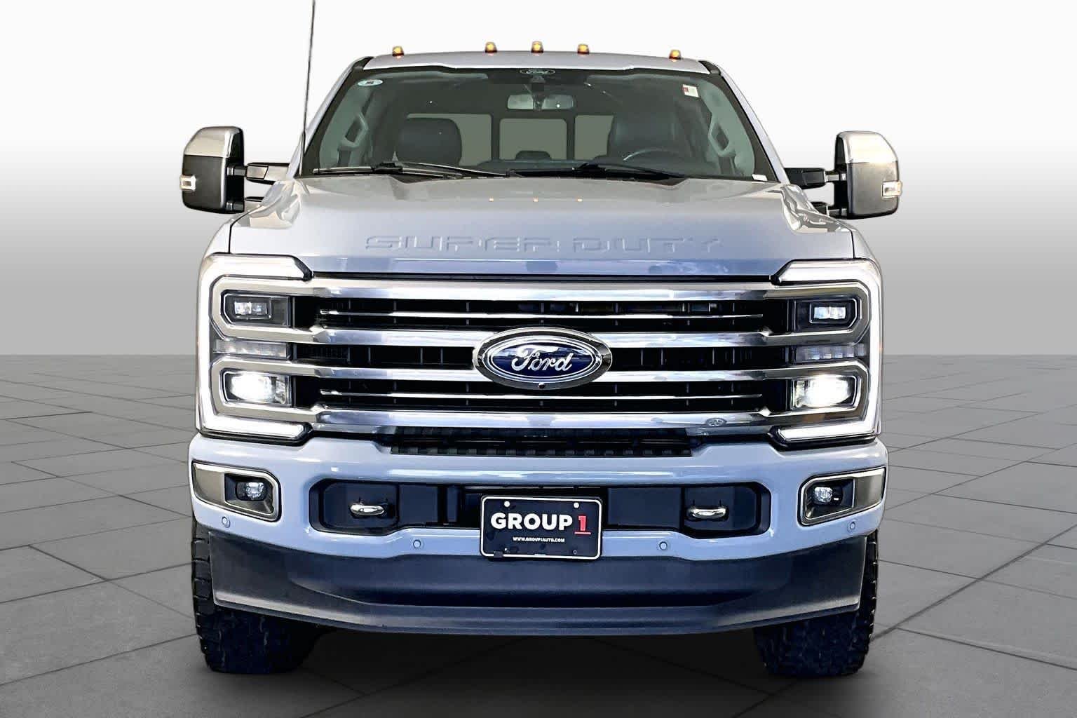 Used 2024 Glacier Gray Metallic Tri-Coat Ford Limited image 4