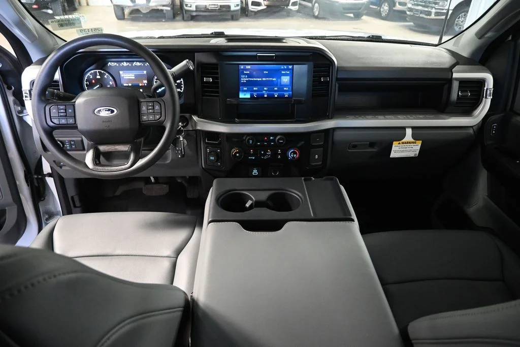 2025 Ford F-450 Super Duty Chassis Cab XL - Photo 21
