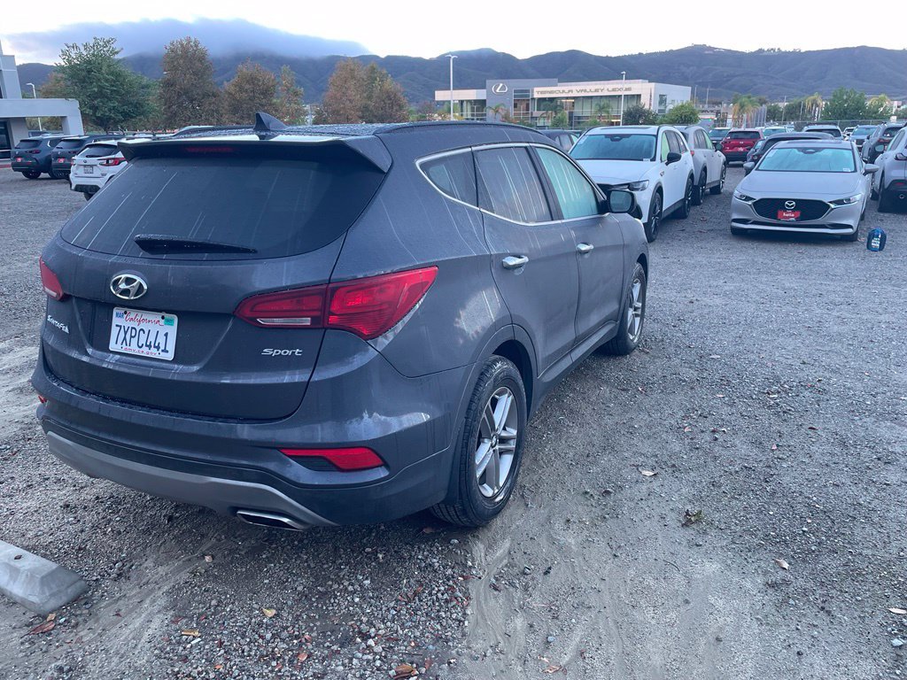 Used 2017 Platinum Graphite Hyundai 2.4 Base image 8