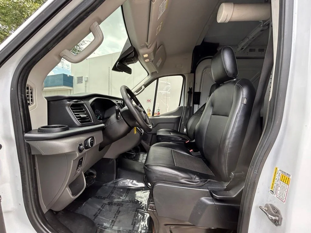 Certified Used 2021 Oxford White Ford Base image 10