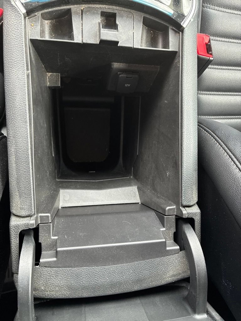 Used 2020 Grey Ford SEL image 9