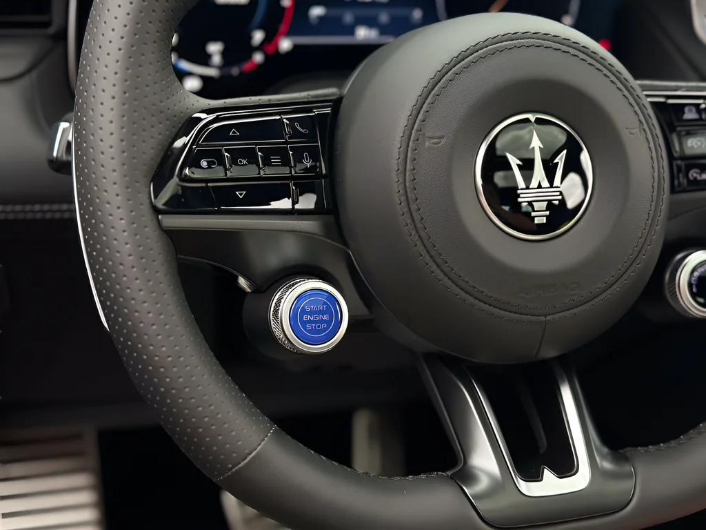 2025 Maserati Grecale MODENA - Photo 20