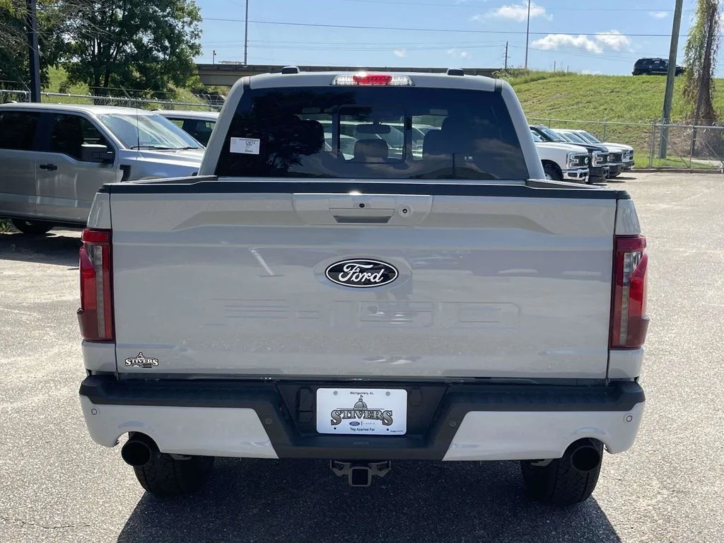 New 2026 Avalanche Ford XLT image 4