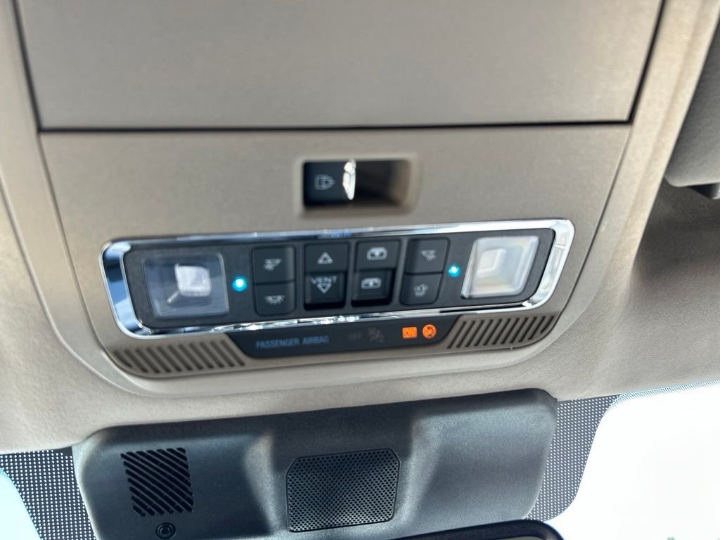 New 2026 Star White Metallic Tri-Coat Ford Platinum image 38