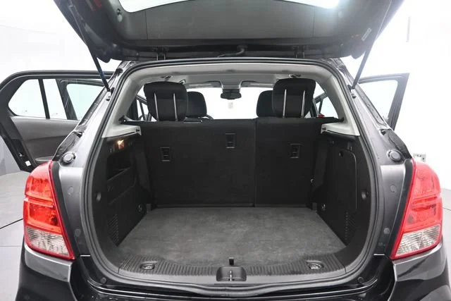 Used 2017 MOSAIC BLACK METALLIC Chevrolet LS image 19