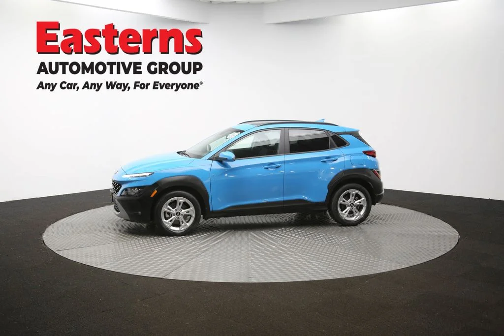 Used 2022 Teal Hyundai SEL image 57