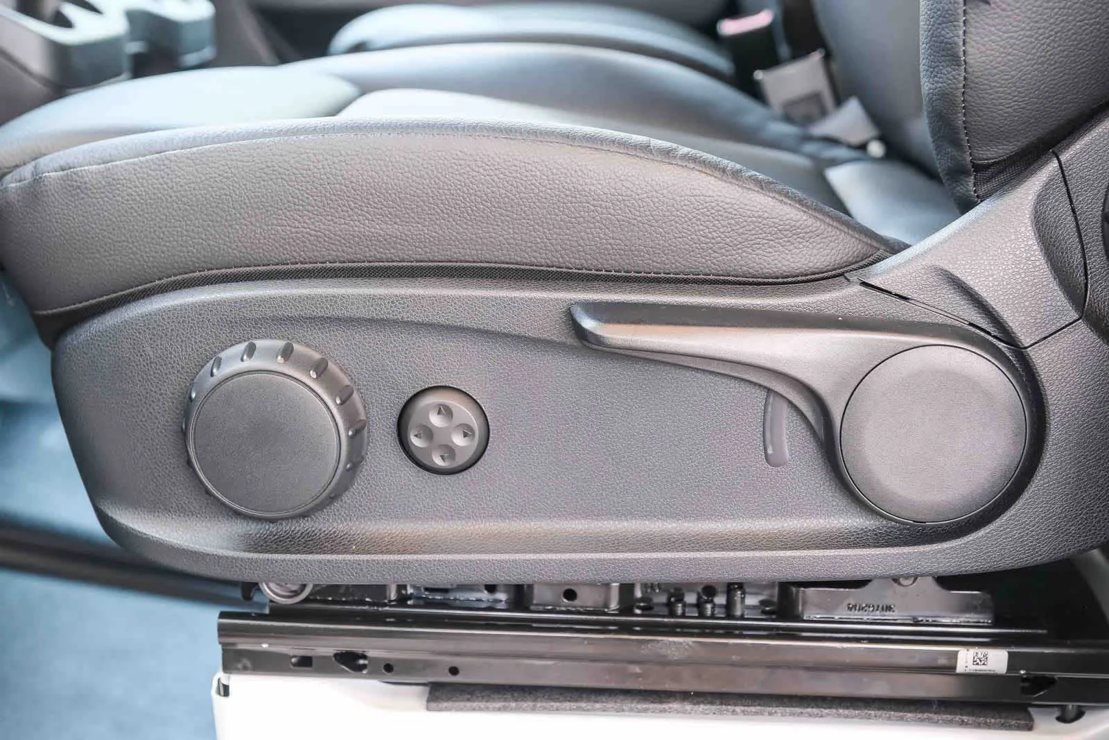 2026 Mercedes-Benz Sprinter Cargo Van Base - Photo 24