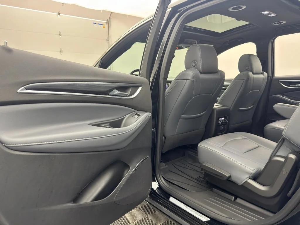 Used 2023 Ebony Twilight Metallic Buick Essence image 43