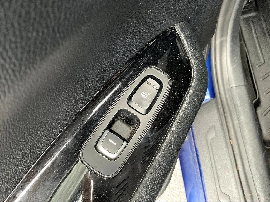 Used 2019 Horizon Blue Kia SX image 17