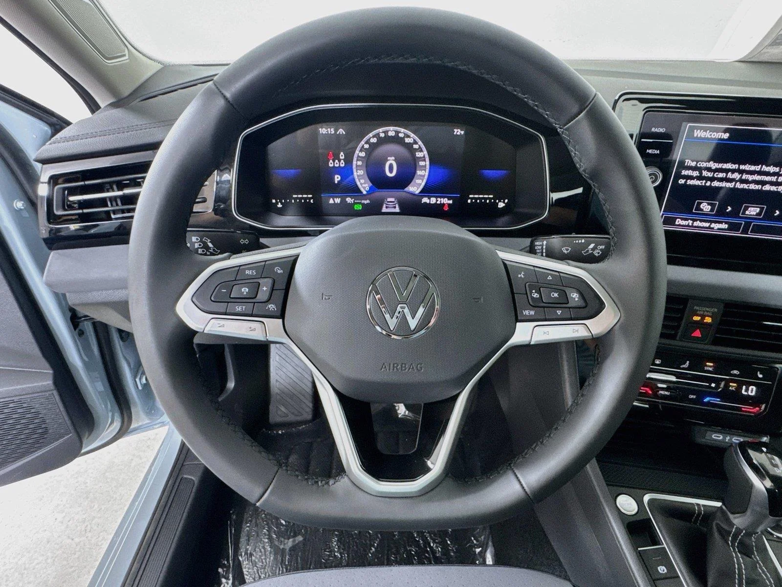 New 2027 GRAY Volkswagen SE image 11
