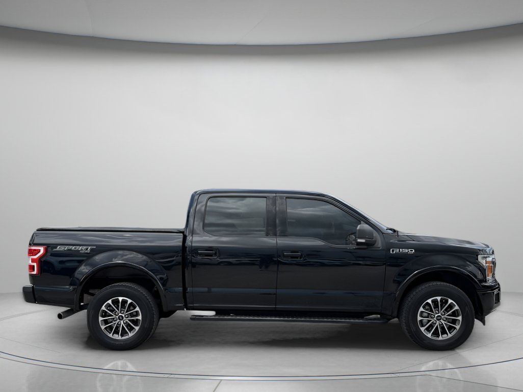 Used 2018 Shadow Black Ford XLT image 2