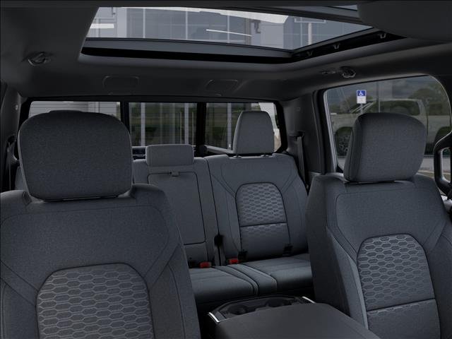 New 2026 Diamond Black Crystal Pearl-Coat Exterior Paint RAM Big Horn Crew Cab 4x4 5
