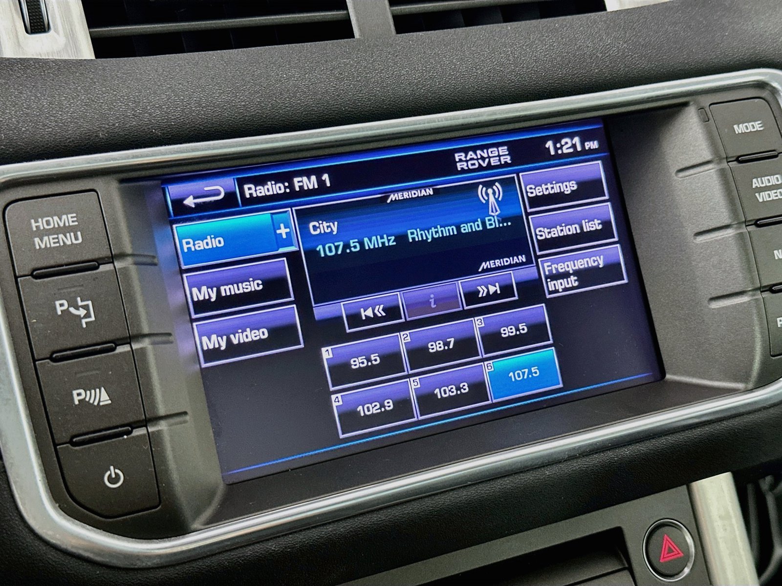 Used 2013 Gray Land Rover Pure image 15