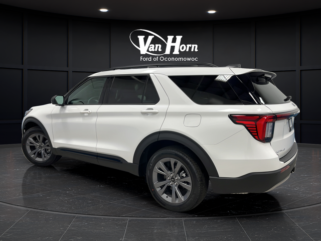 Used 2026 Star White Metallic Tri-Coat Ford Active image 5