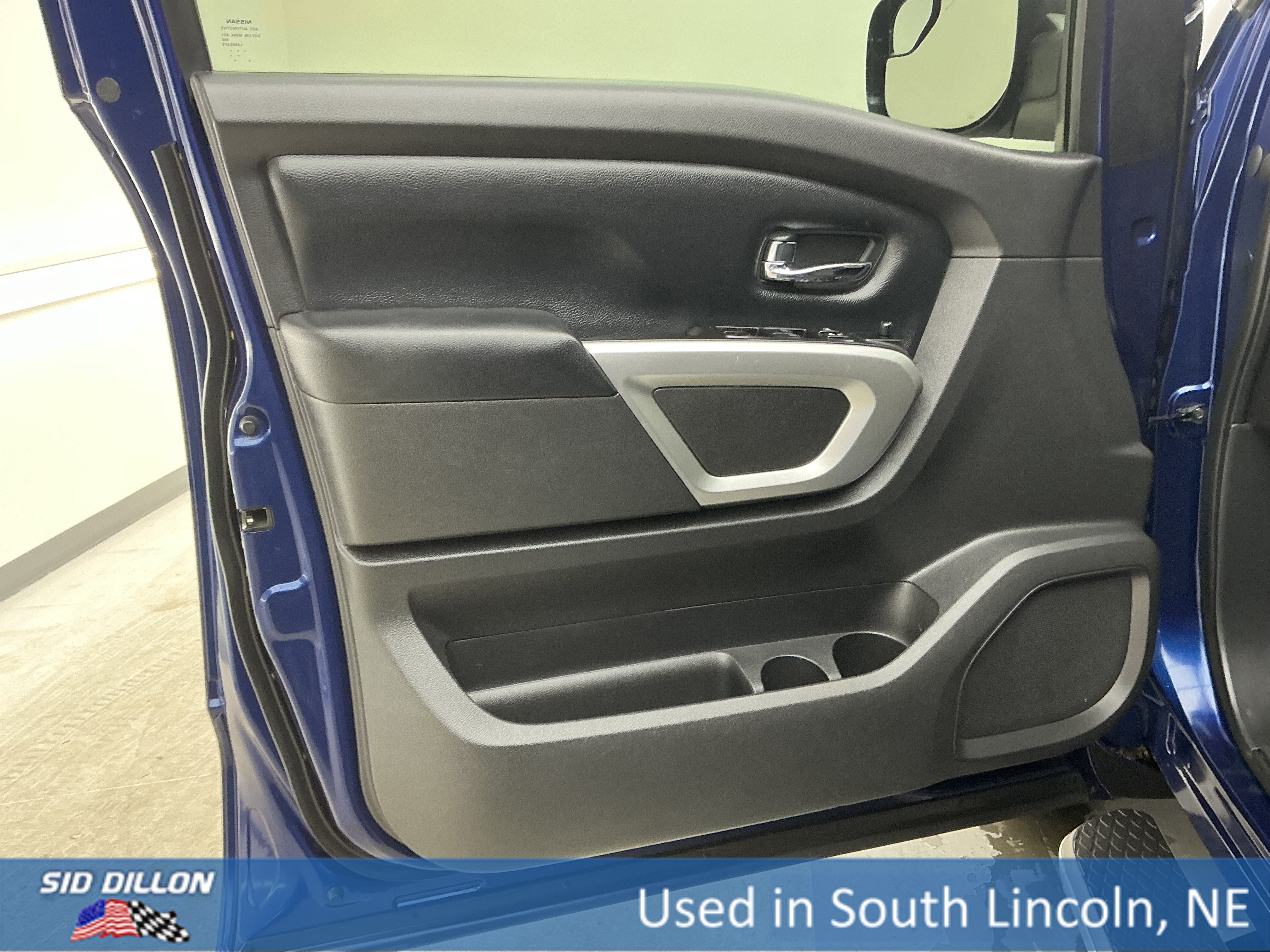 Used 2017 Deep Blue Pearl Nissan SV image 15