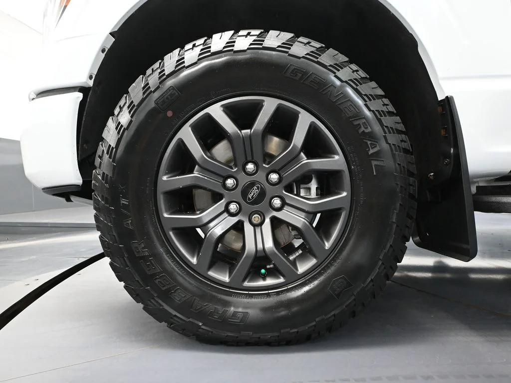 Used 2023 White Ford Tremor image 19
