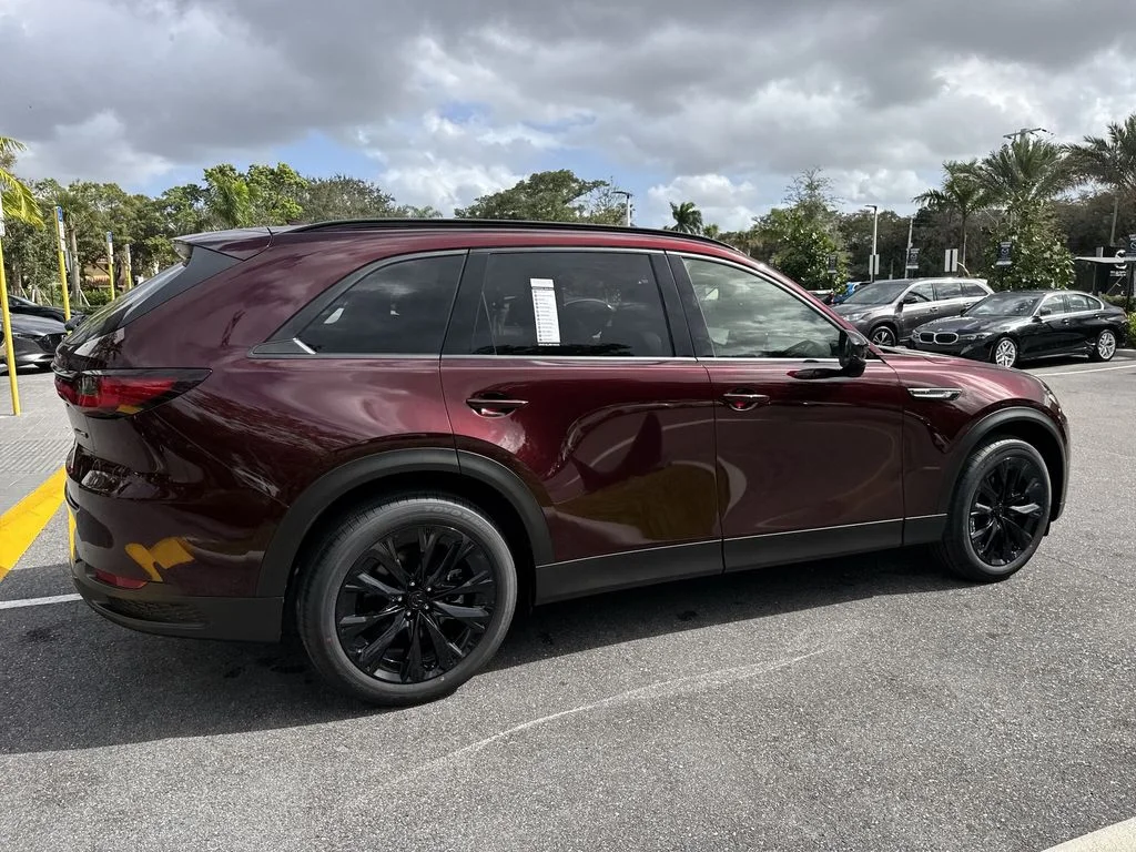 2026 Mazda CX-90 Premium Package - Photo 4