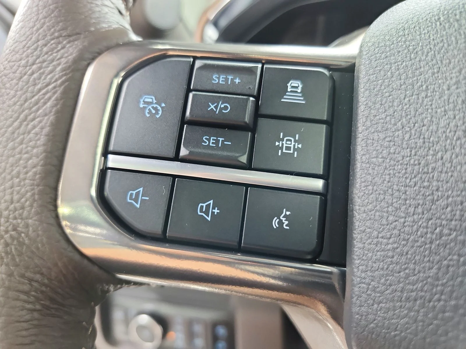 New 2026 Glacier Gray Metallic Tri-Coat Ford F-250® King Ranch® image 26