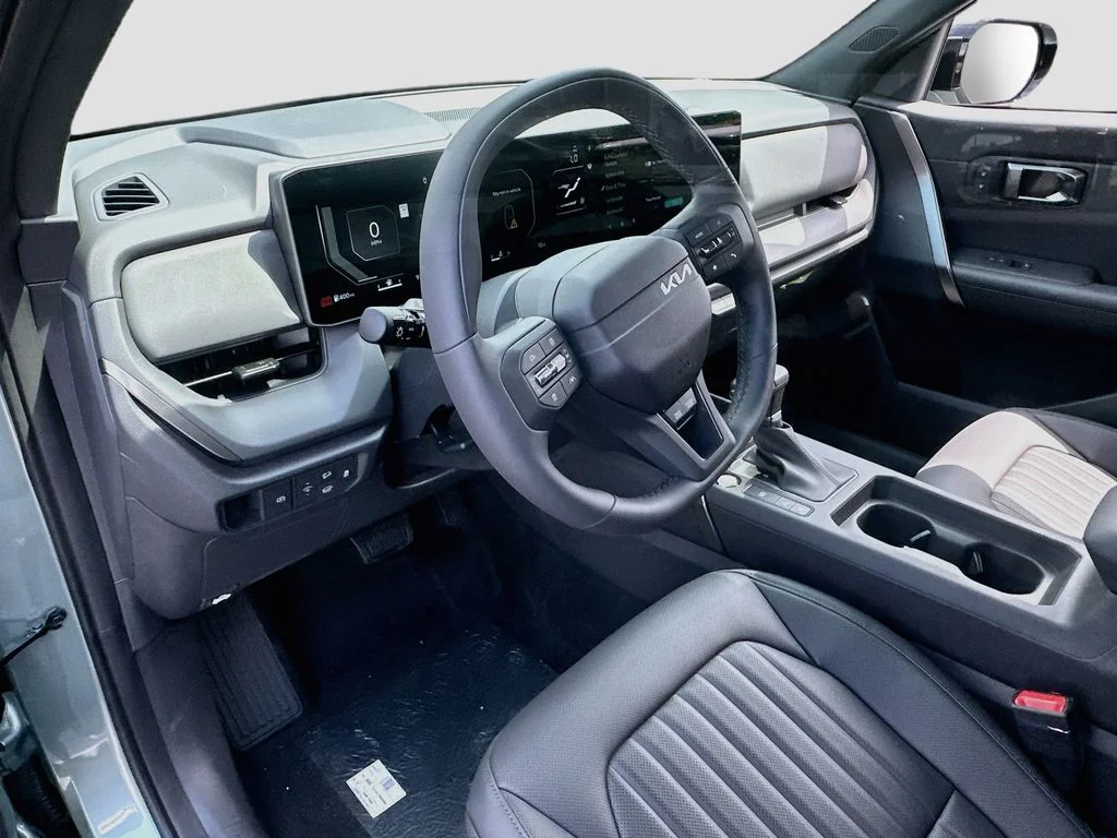 New 2027 Iceberg Green Kia X-Line SX image 9