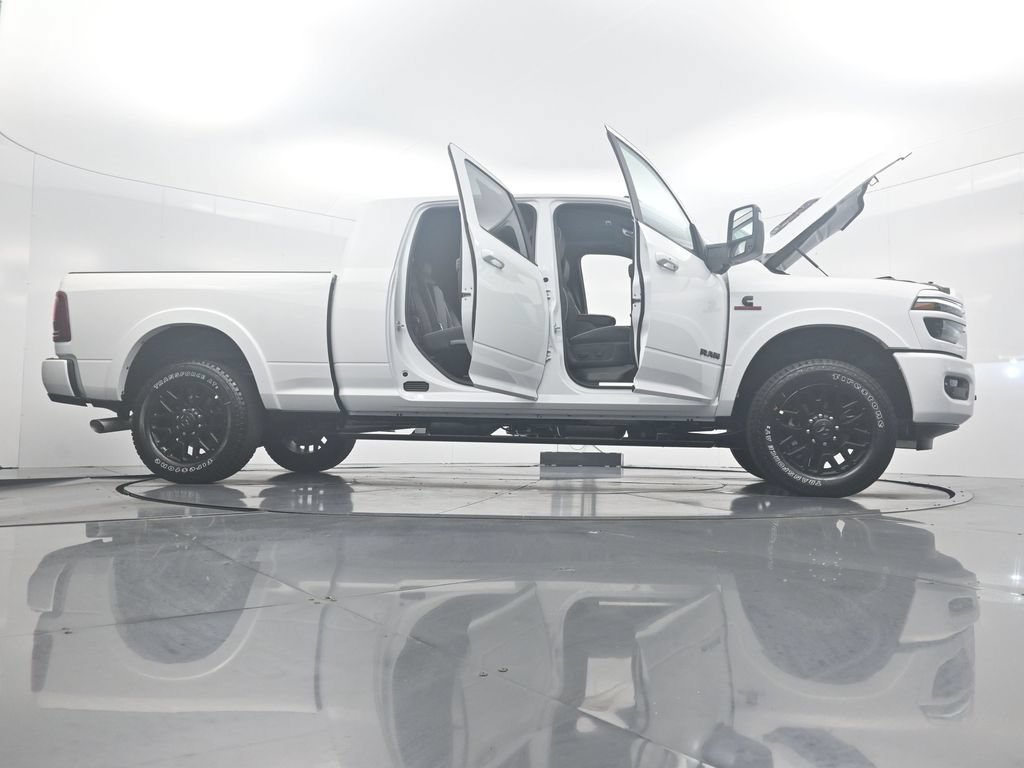 New 2027 Bright White Clear-Coat Exterior Paint RAM Limited image 47