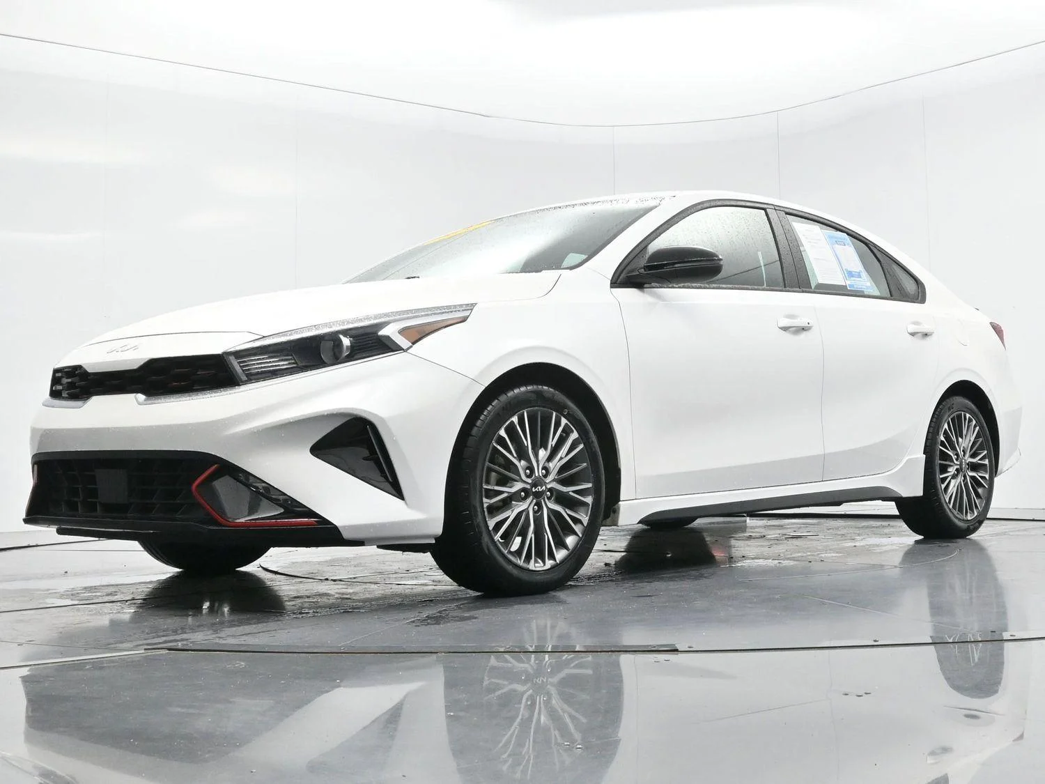 Used 2022 Snow White Pearl Kia GT-Line image 47