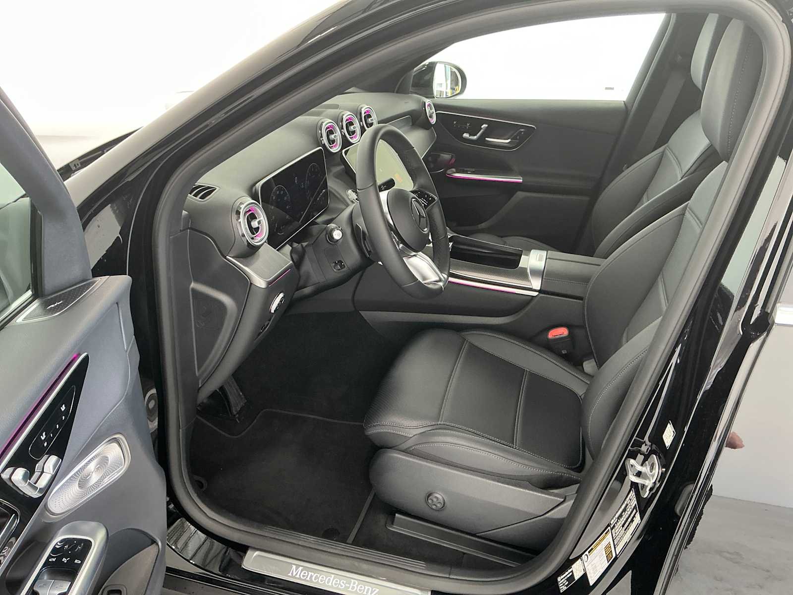Certified Used 2026 Black Mercedes-Benz GLC 300 image 10