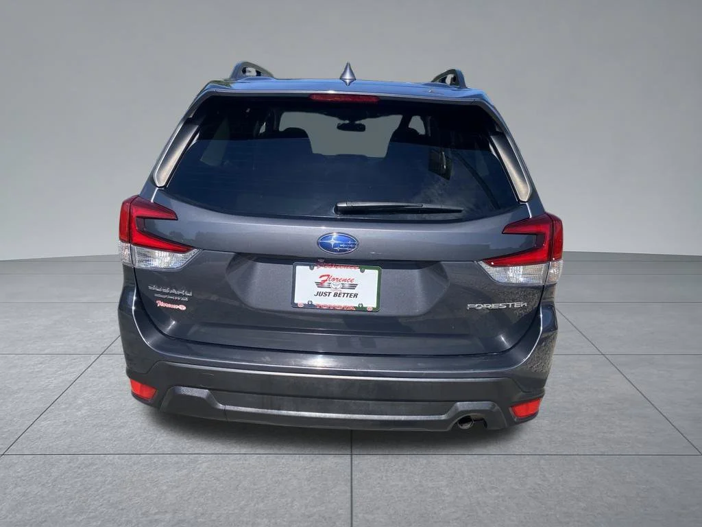 Used 2022 Gray Subaru Premium image 11