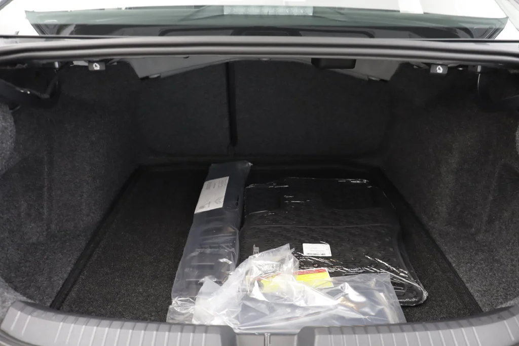 New 2027 Platinum Grey Volkswagen 1.5T SE image 18
