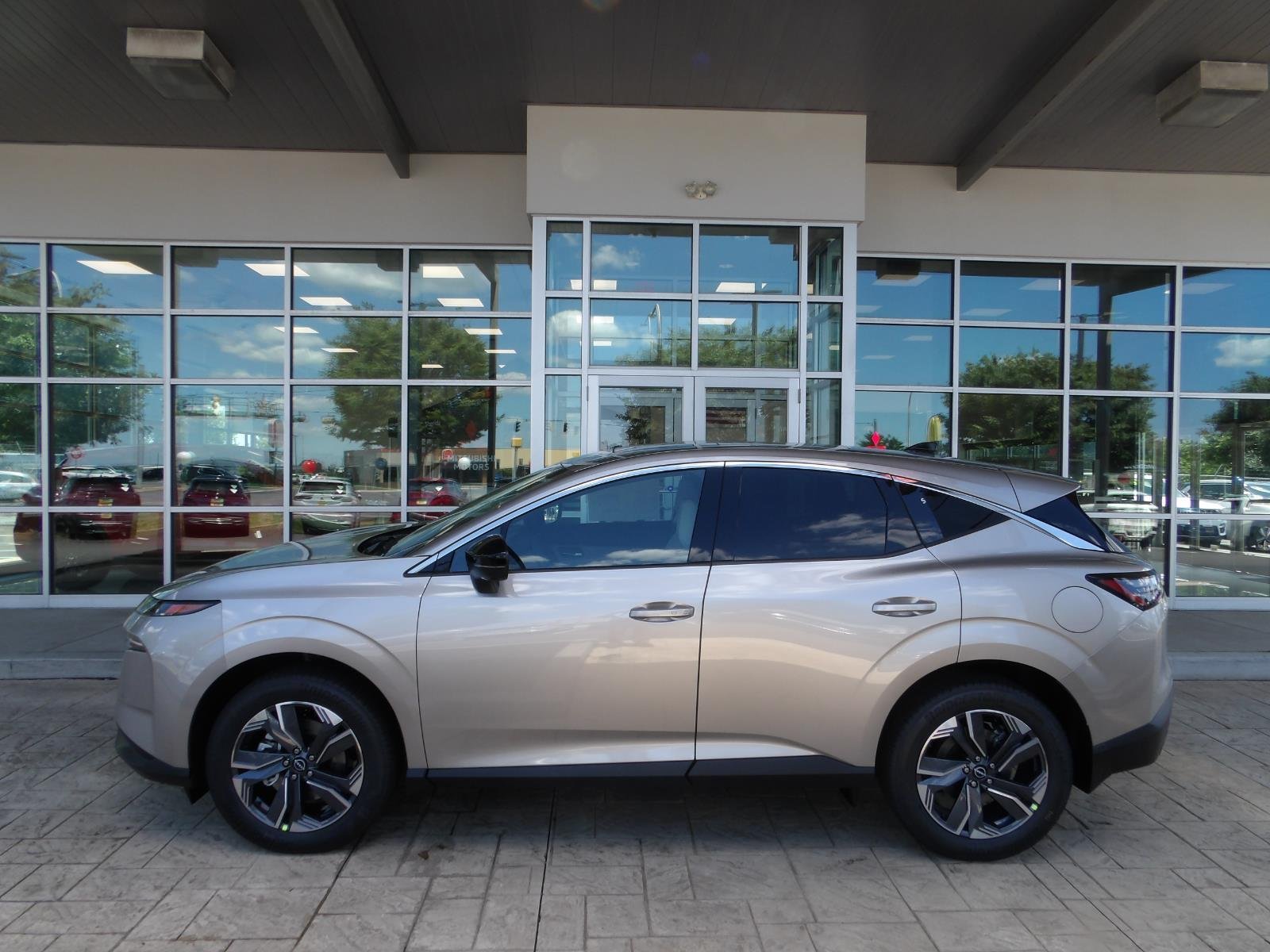 New 2026 Champagne Silver Metallic Nissan SL image 4