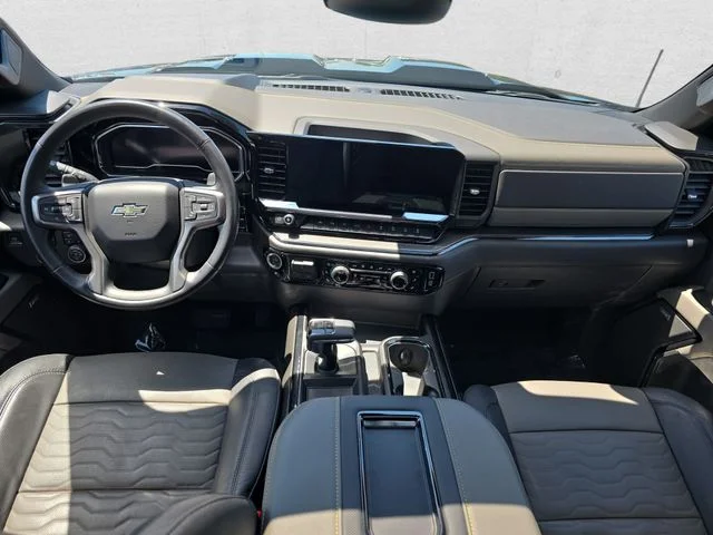 Used 2022 Black Chevrolet ZR2 image 9