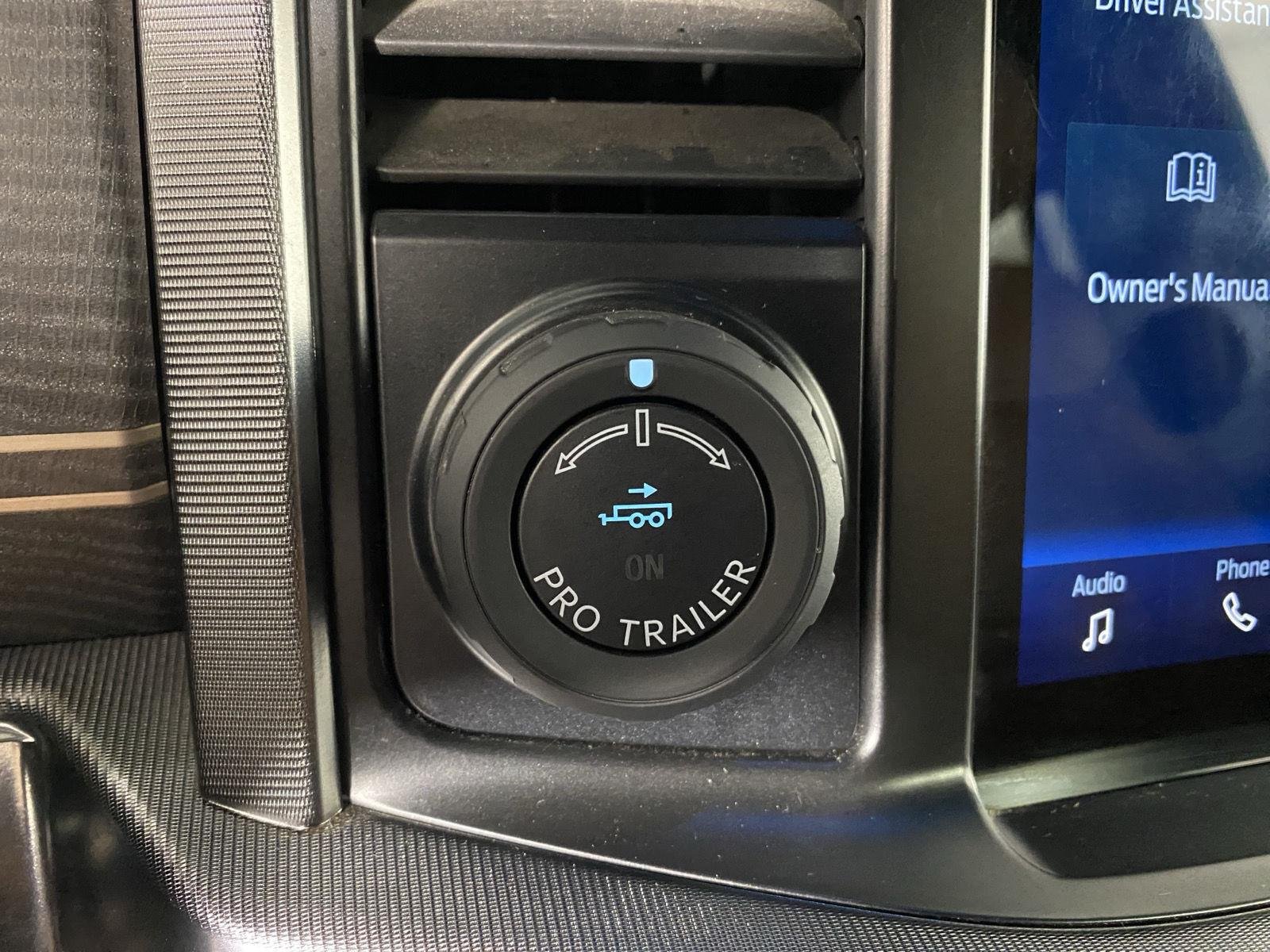Used 2023 Agate Black Ford Platinum image 17