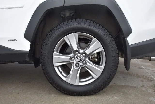 Used 2024 White Toyota XLE image 8