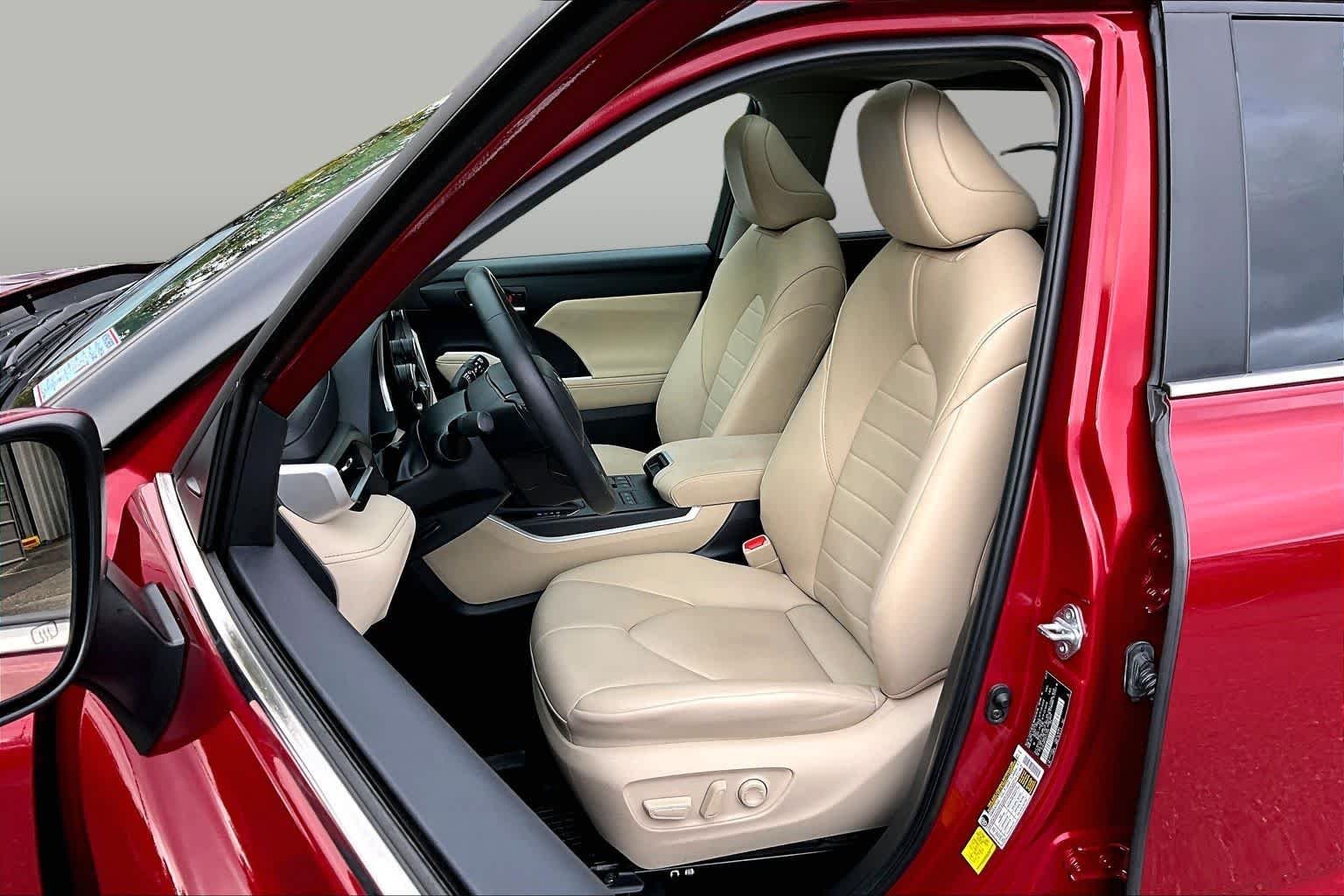 Used 2024 Ruby Flare Pearl Toyota XLE image 9