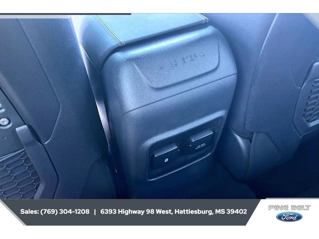 New 2026 Ruby Red Metallic Tinted Clearcoat Ford Badlands® image 25