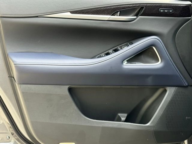 New 2026 GRAPHITE SHADOW INFINITI Sport AWD image 17
