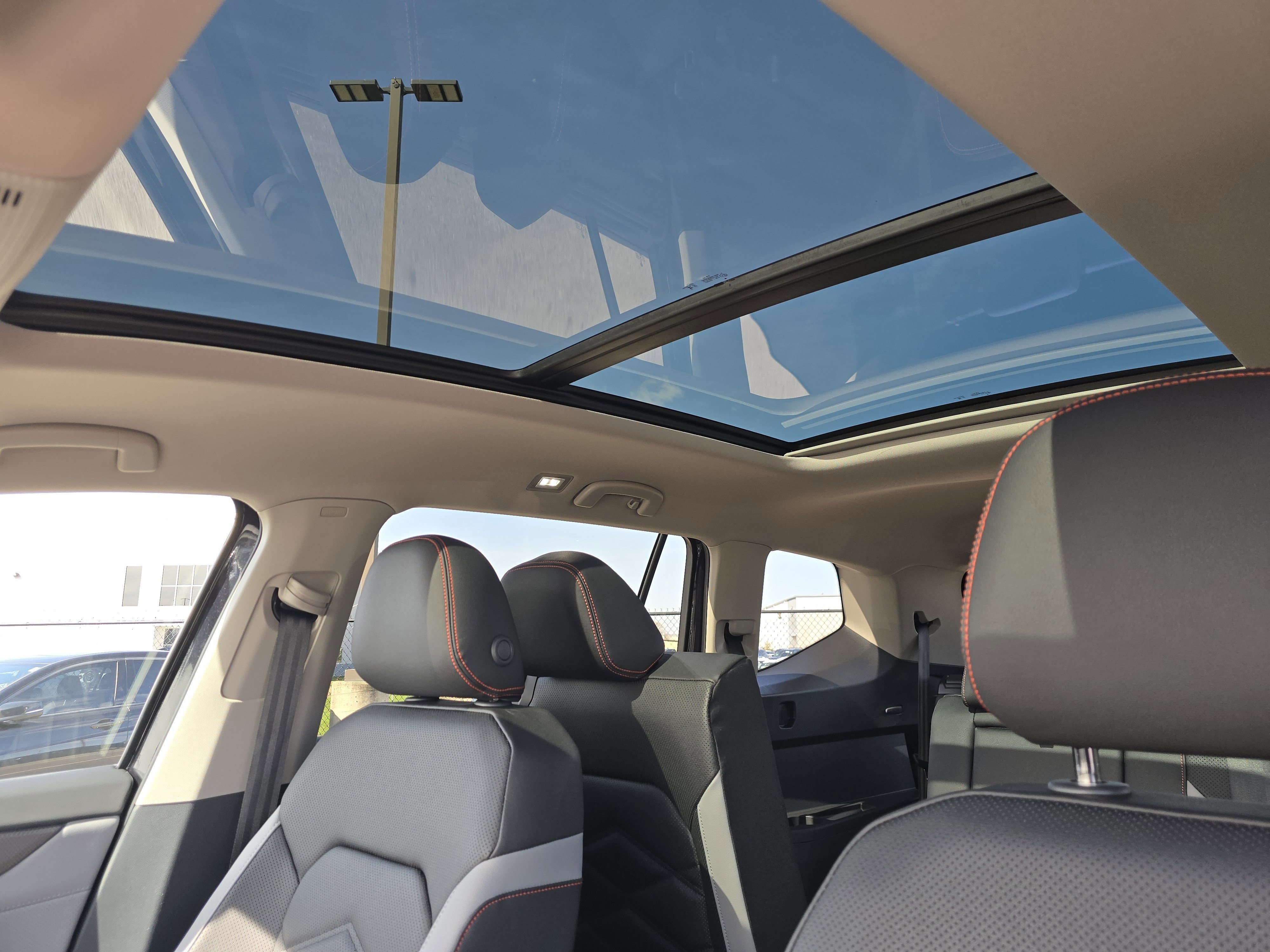 New 2026 Deep Black Pearl Volkswagen 2.0T Peak Edition image 9