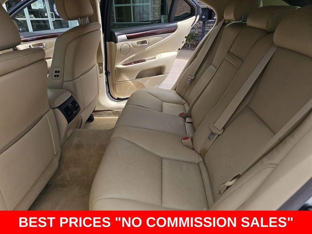2016 Lexus LS Base - Photo 14