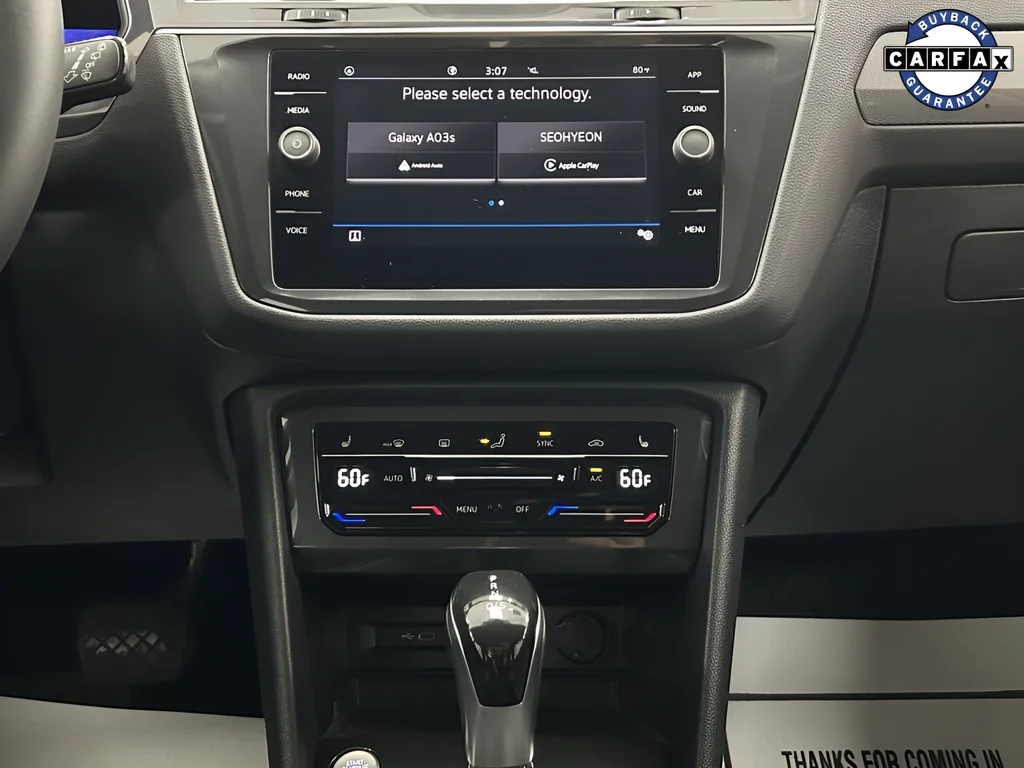 2022 Volkswagen Tiguan SE - Photo 17