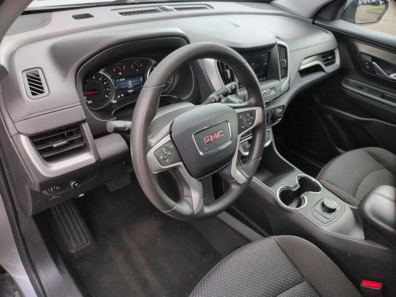 Used 2024 Sterling Metallic GMC SLE image 19