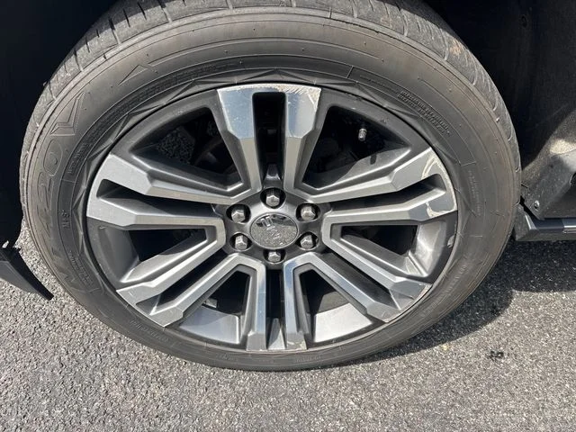 Used 2019 Onyx Black GMC Denali image 11