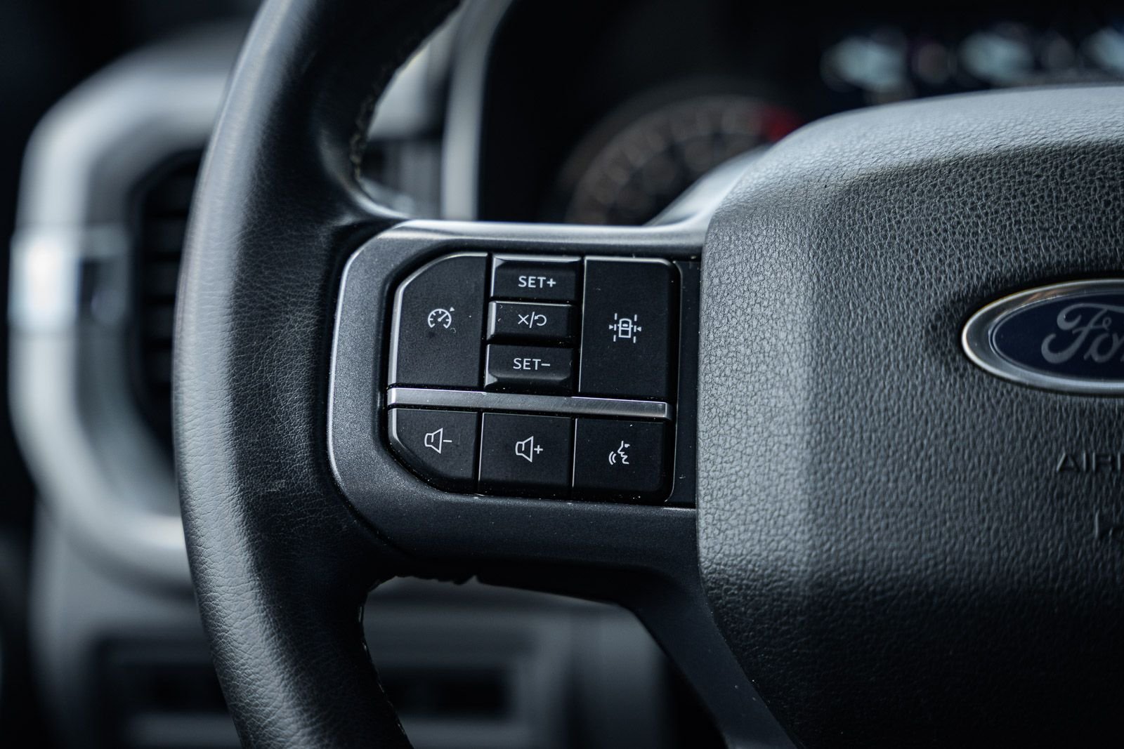 Certified Used 2023 Blue Ford XLT image 26